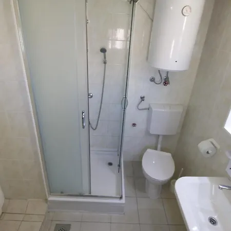 With Parking Space Pirovac, Sibenik - 25939 Appartamento *
