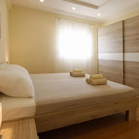 With Parking Space Pirovac, Sibenik - 25939 Appartement *